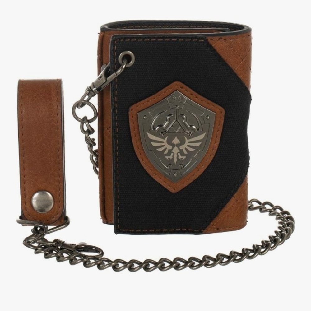 Wallet Bioworld Zelda Video Game Hylian Shield PU and Canvas Wallet